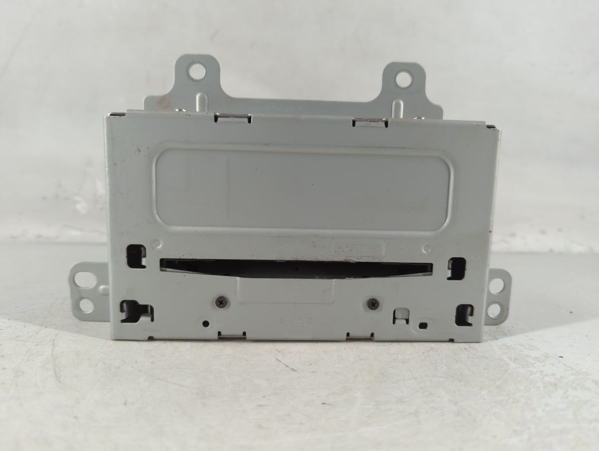 2011-2011 Gmc Terrain Am Fm Cd Player Radio Receiver 742122 - Oemusedautoparts1.com