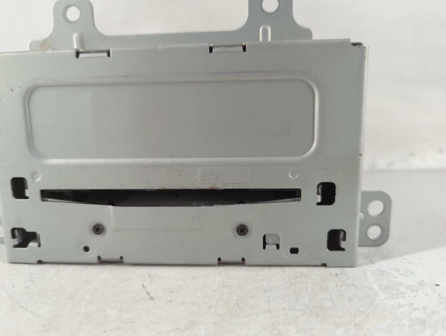 2011-2011 Gmc Terrain Am Fm Cd Player Radio Receiver - Oemusedautoparts1.com