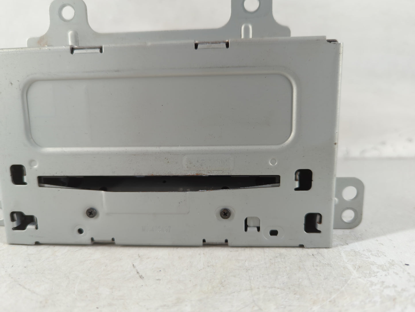 2011-2011 Gmc Terrain Am Fm Cd Player Radio Receiver - Oemusedautoparts1.com