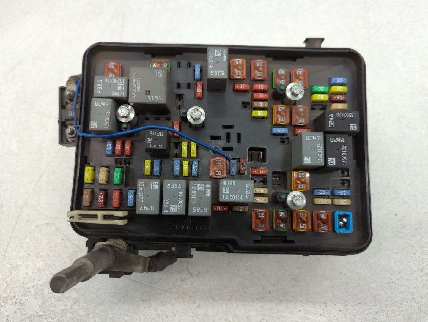 2011 Gmc Terrain Fusebox Fuse Box Panel Relay Module P/N:20899629_02 Fits OEM Used Auto Parts - Oemusedautoparts1.com