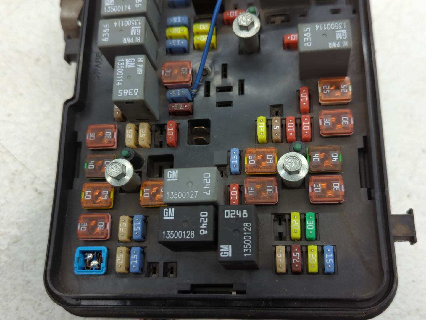 2011 Gmc Terrain Fusebox Fuse Box Panel Relay Module P/N:20899629_02 Fits OEM Used Auto Parts - Oemusedautoparts1.com