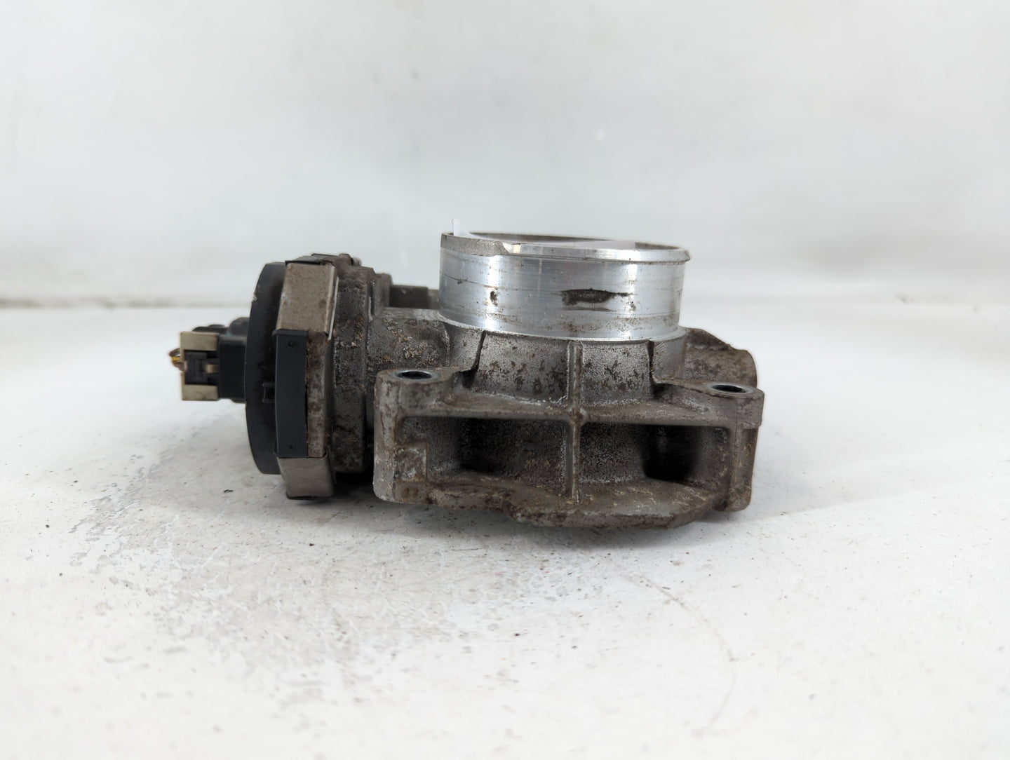 2010-2012 Gmc Terrain Throttle Body P/N:0481AA186AA Fits Fits 2007 2008 2009 2010 2011 2012 OEM Used Auto Parts - Oemusedaut