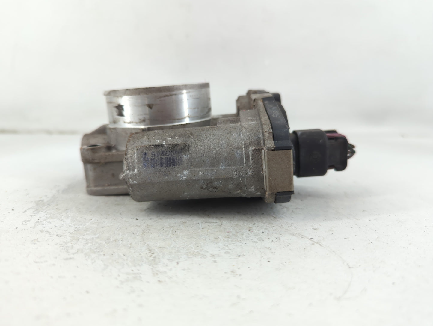 2010-2012 Gmc Terrain Throttle Body P/N:0481AA186AA Fits Fits 2007 2008 2009 2010 2011 2012 OEM Used Auto Parts - Oemusedaut