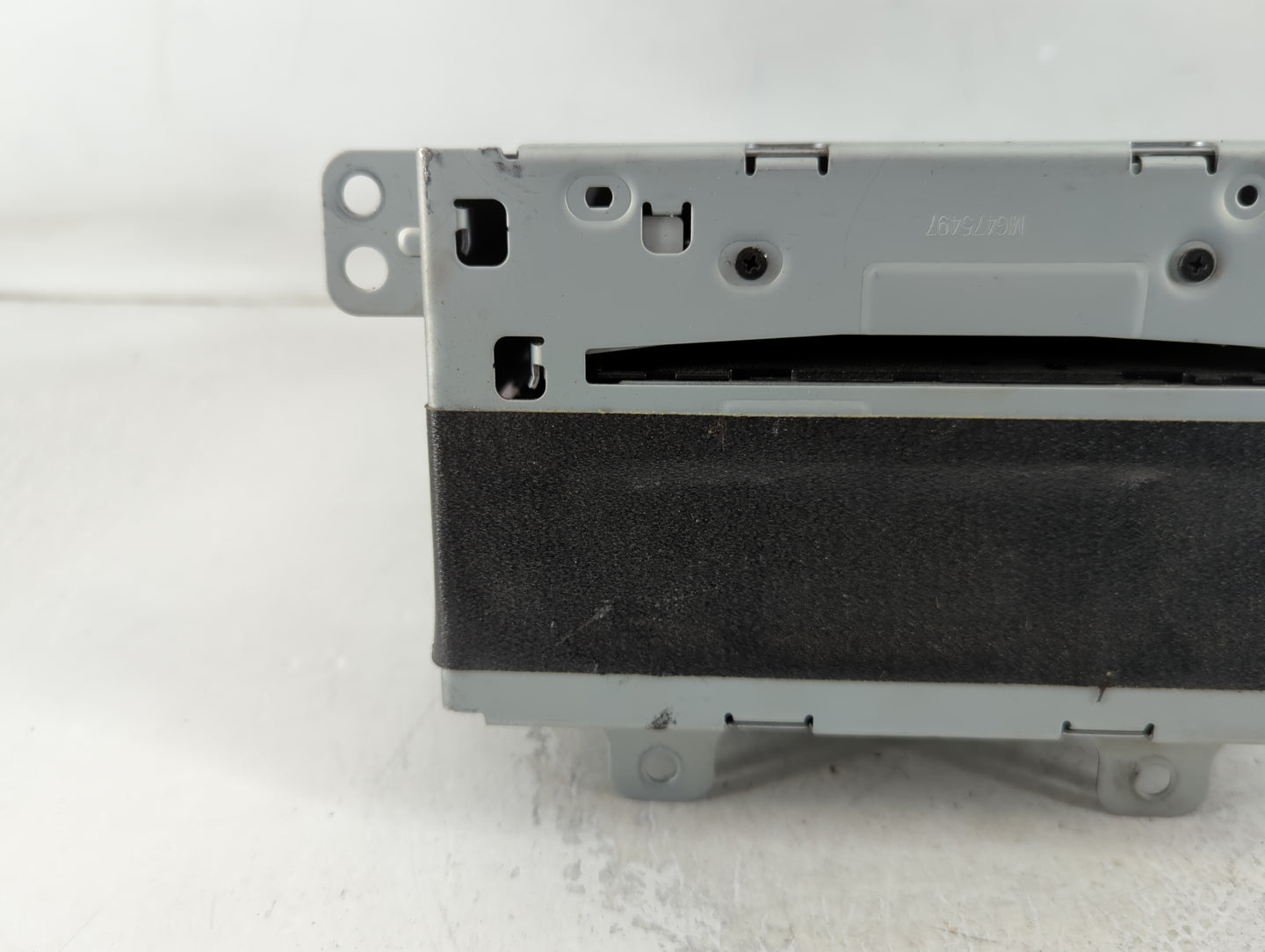 2011 Gmc Terrain Radio AM FM Cd Player Receiver Replacement P/N:20983517 Fits Fits 2010 2012 OEM Used Auto Parts - Oemusedau