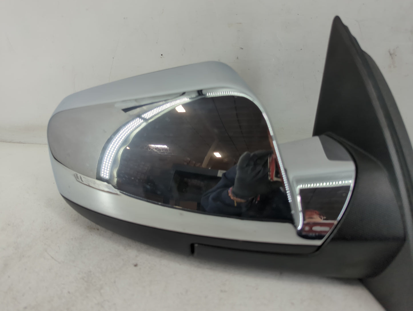 2010-2011 Gmc Terrain Passenger Side View Mirror - Right Door Mirror OEM Used - Oemusedautoparts1.com