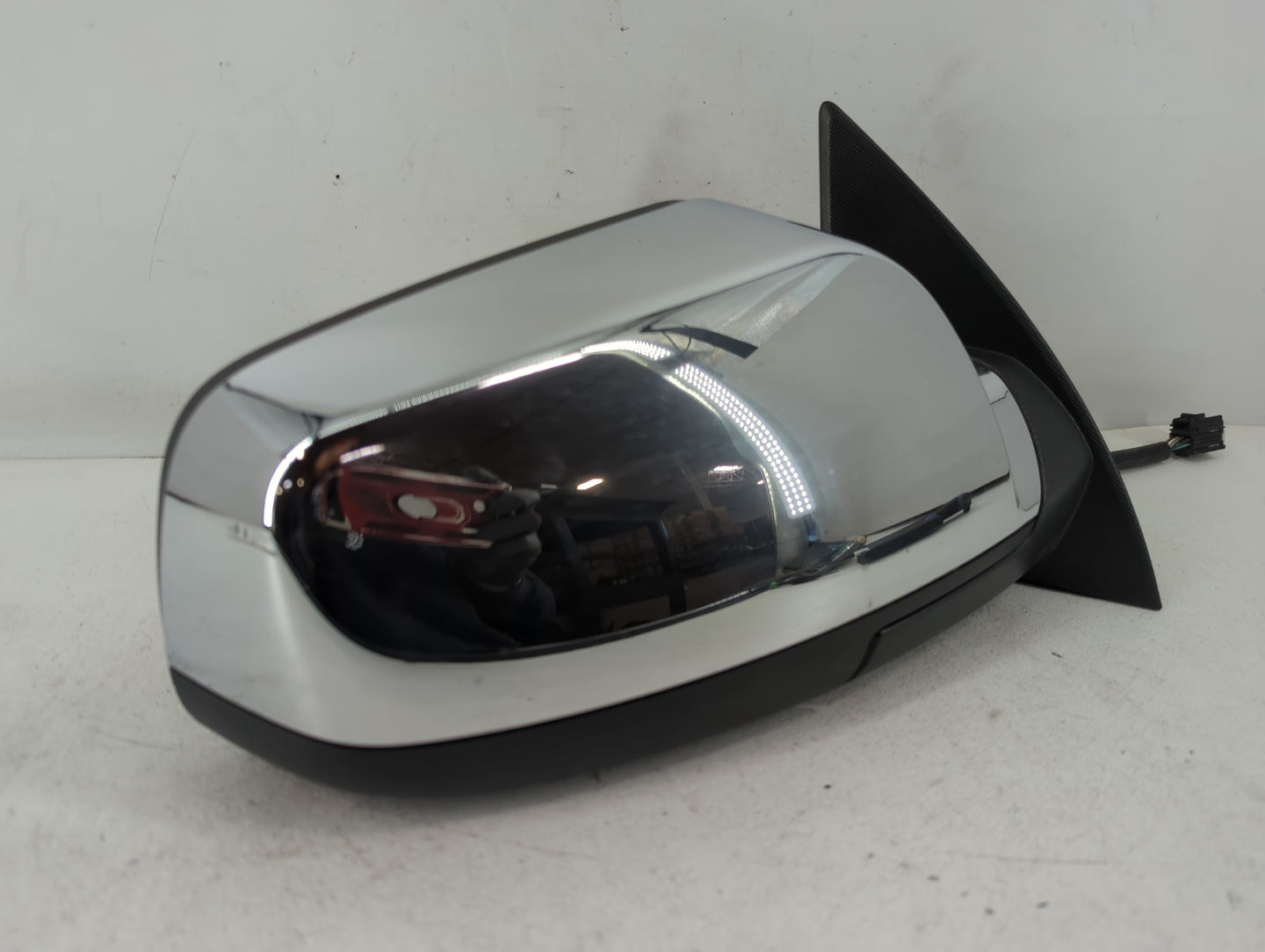 2010-2011 Gmc Terrain Passenger Side View Mirror - Right Door Mirror OEM Used - Oemusedautoparts1.com