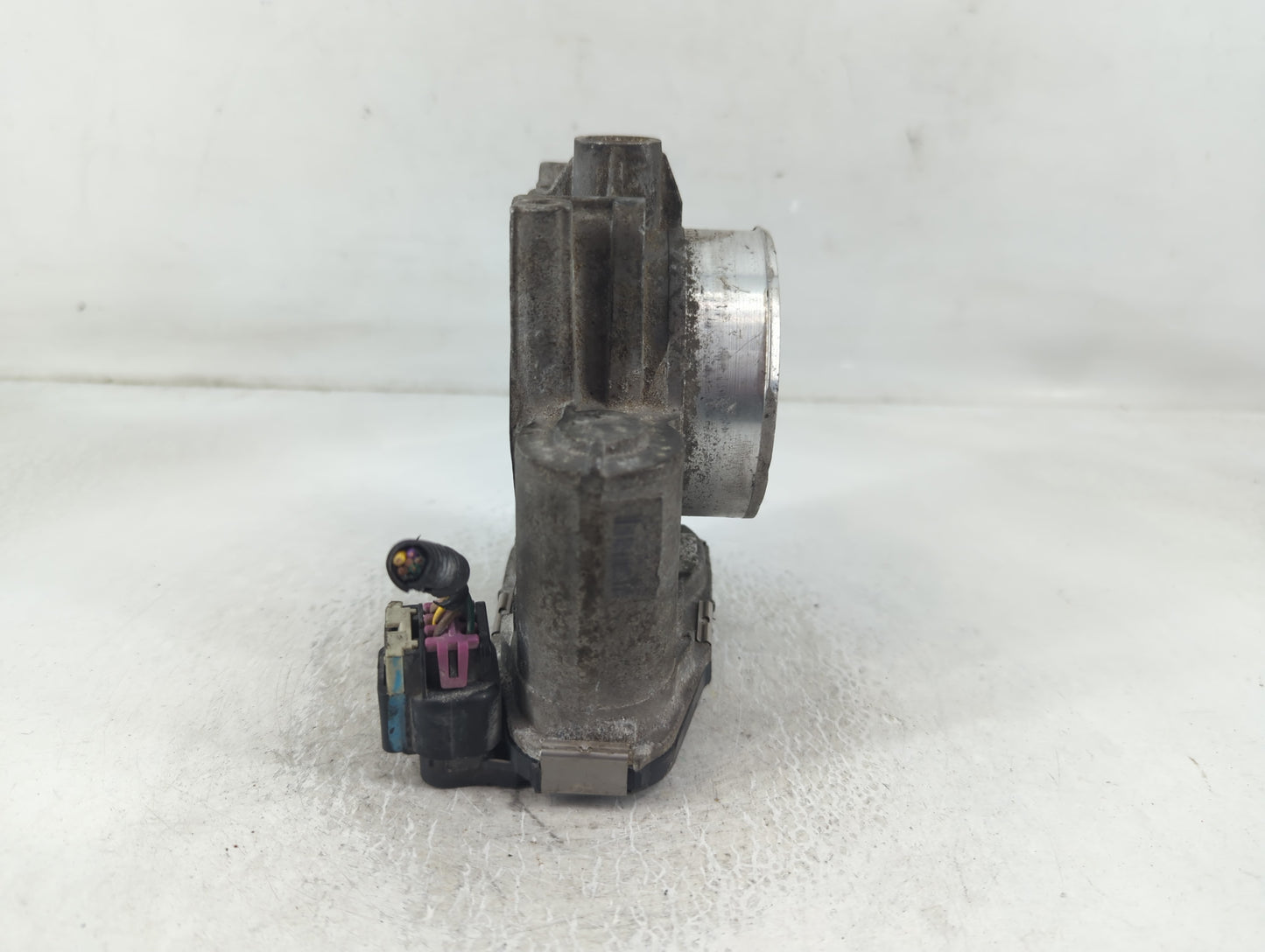 2010-2012 Gmc Terrain Throttle Body P/N:A994AA9032C Fits Fits 2007 2008 2009 2010 2011 2012 OEM Used Auto Parts - Oemusedaut