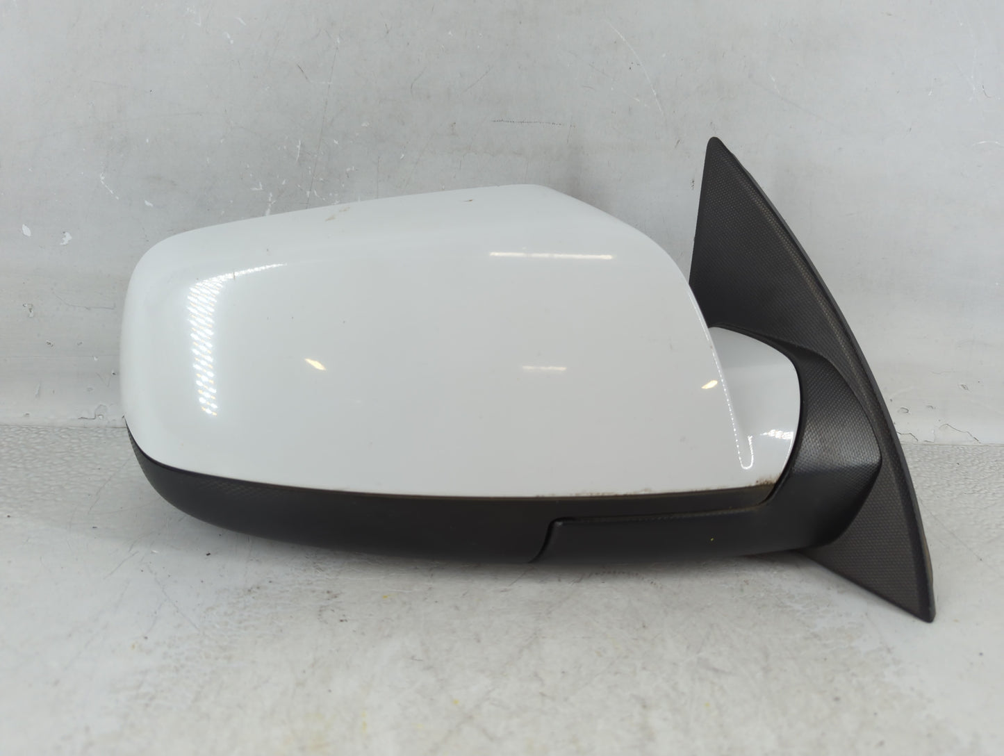 2011 Gmc Terrain Passenger Right Side View Manual Door Mirror White - Oemusedautoparts1.com