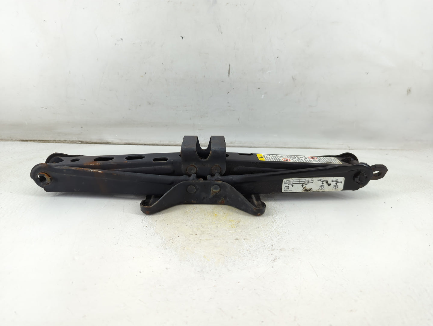 2011 Gmc Terrain Spare Scissor Car Jack - Oemusedautoparts1.com