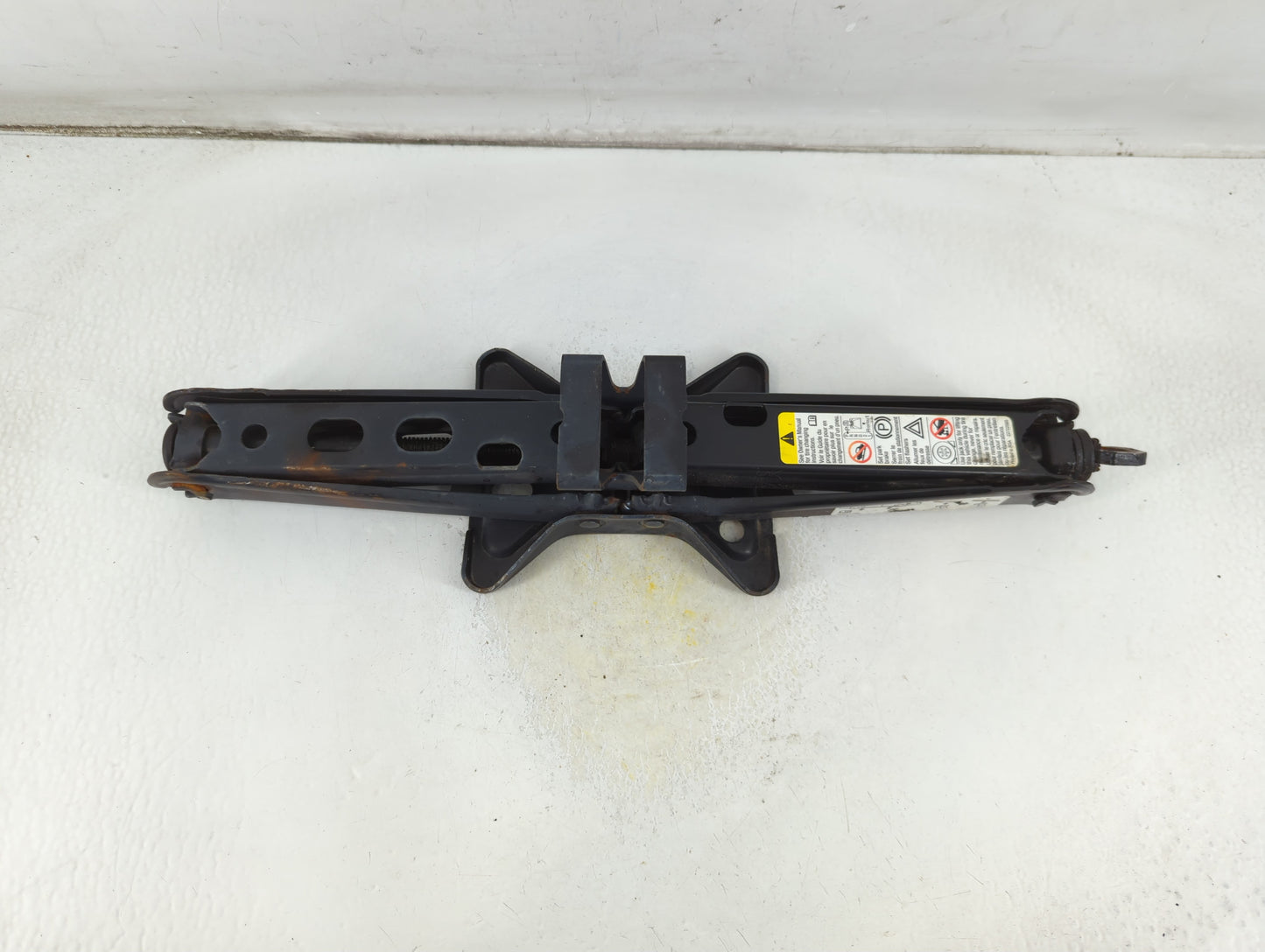 2011 Gmc Terrain Spare Scissor Car Jack - Oemusedautoparts1.com