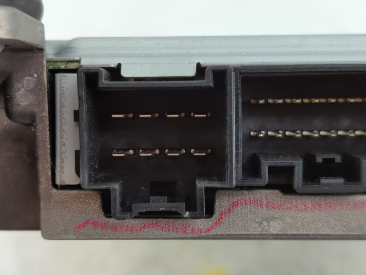 2010-2017 Gmc Terrain Radio AM FM Cd Player Receiver Replacement P/N:GM-21977G Fits Fits 2010 2011 2012 2013 2014 2015 2016 