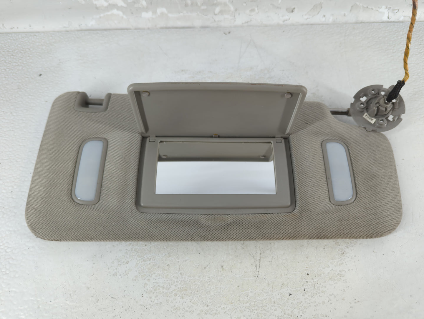 2010-2017 Gmc Terrain Sun Visor Shade Replacement Passenger Right Mirror Fits Fits 2010 2011 2012 2013 2014 2015 2016 2017 O