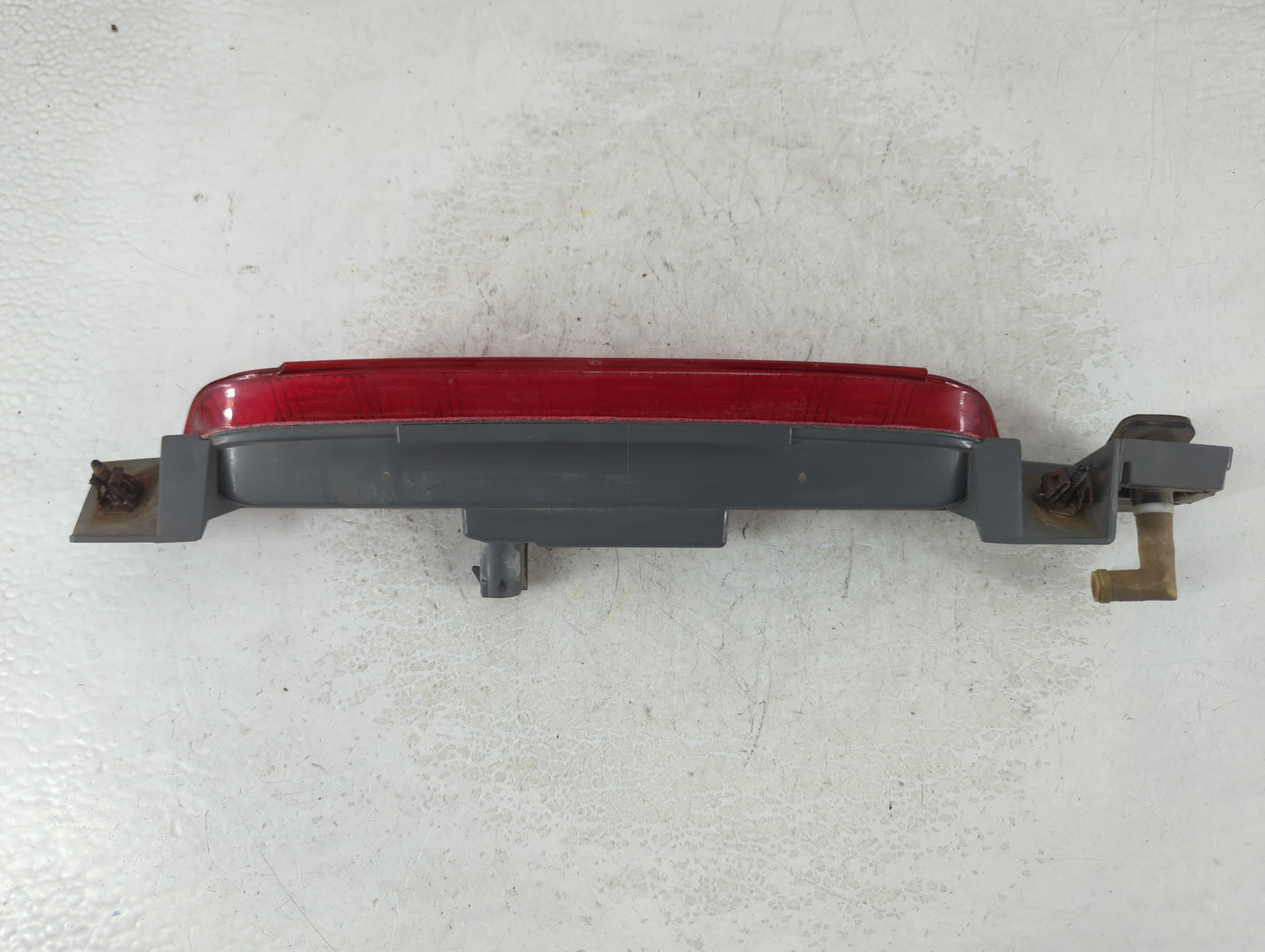 2011 Gmc Terrain Third Brake Light Tail Light Fits OEM Used Auto Parts - Oemusedautoparts1.com