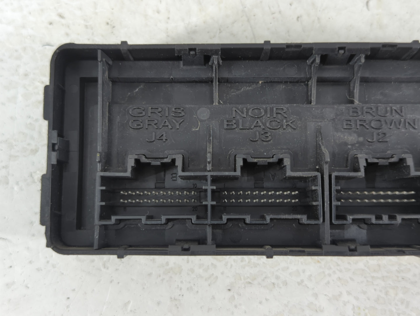 2011-2011 Gmc Terrain Chassis Control Module Ccm Bcm Body Control - Oemusedautoparts1.com