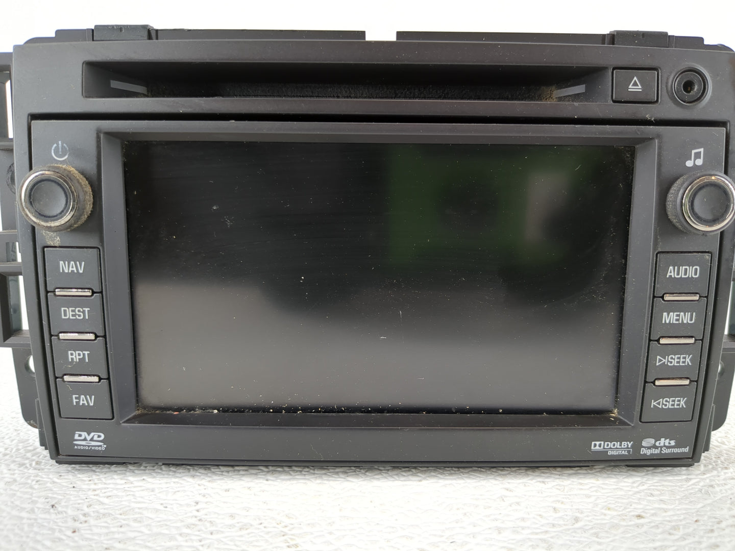 2011 Gmc Yukon Radio AM FM Cd Player Receiver Replacement P/N:22776895 Fits OEM Used Auto Parts - Oemusedautoparts1.com
