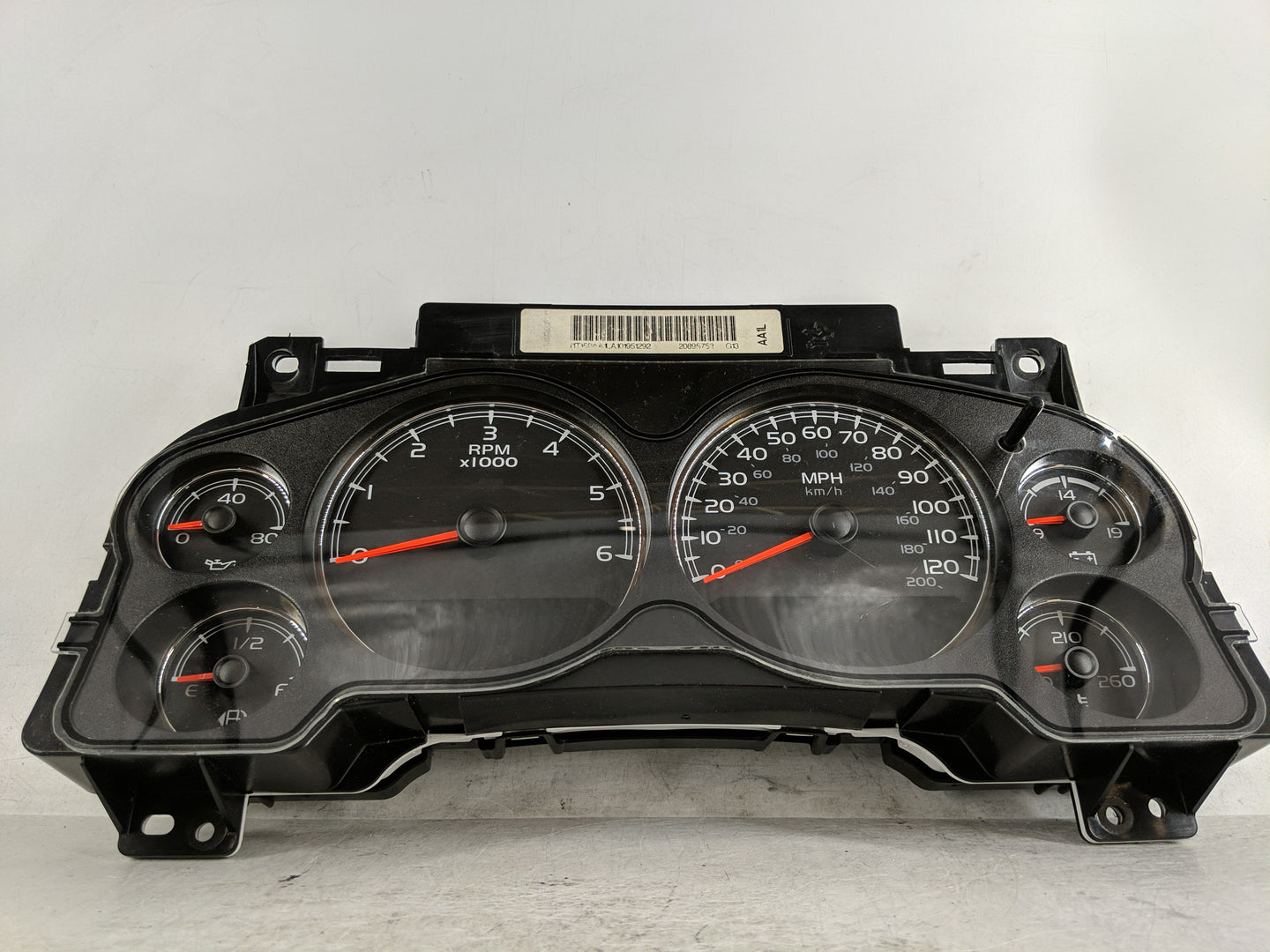 2010-2011 Gmc Yukon Instrument Cluster Speedometer Gauges P/N:20895753 Fits Fits 2010 2011 OEM Used Auto Parts - Oemusedauto