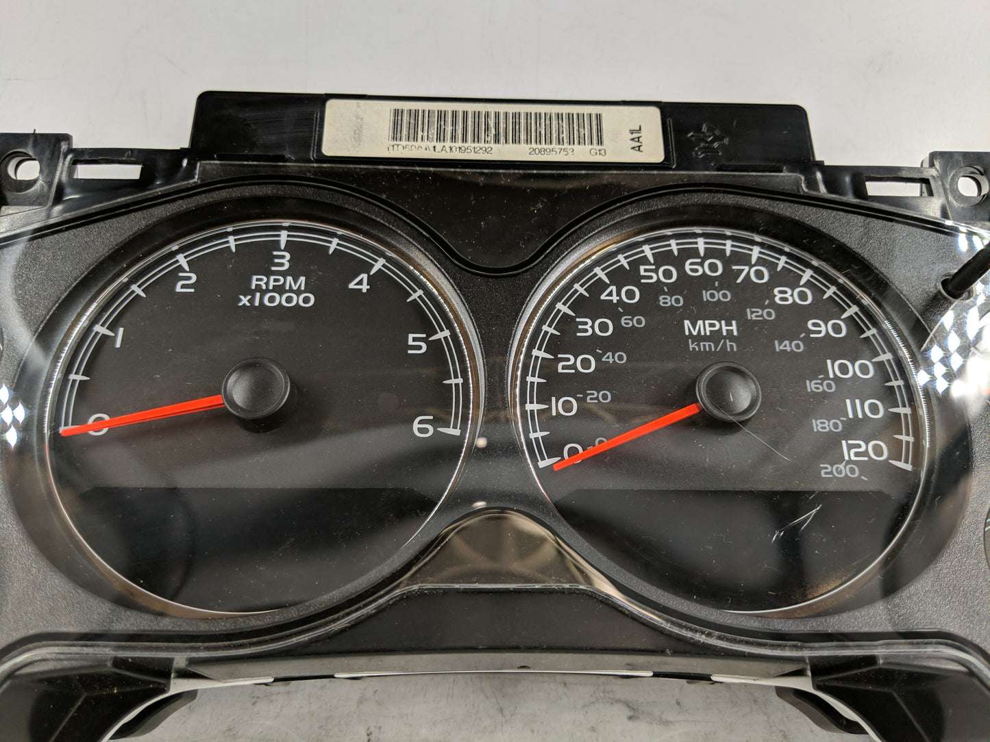 2010-2011 Gmc Yukon Instrument Cluster Speedometer Gauges P/N:20895753 Fits Fits 2010 2011 OEM Used Auto Parts - Oemusedauto