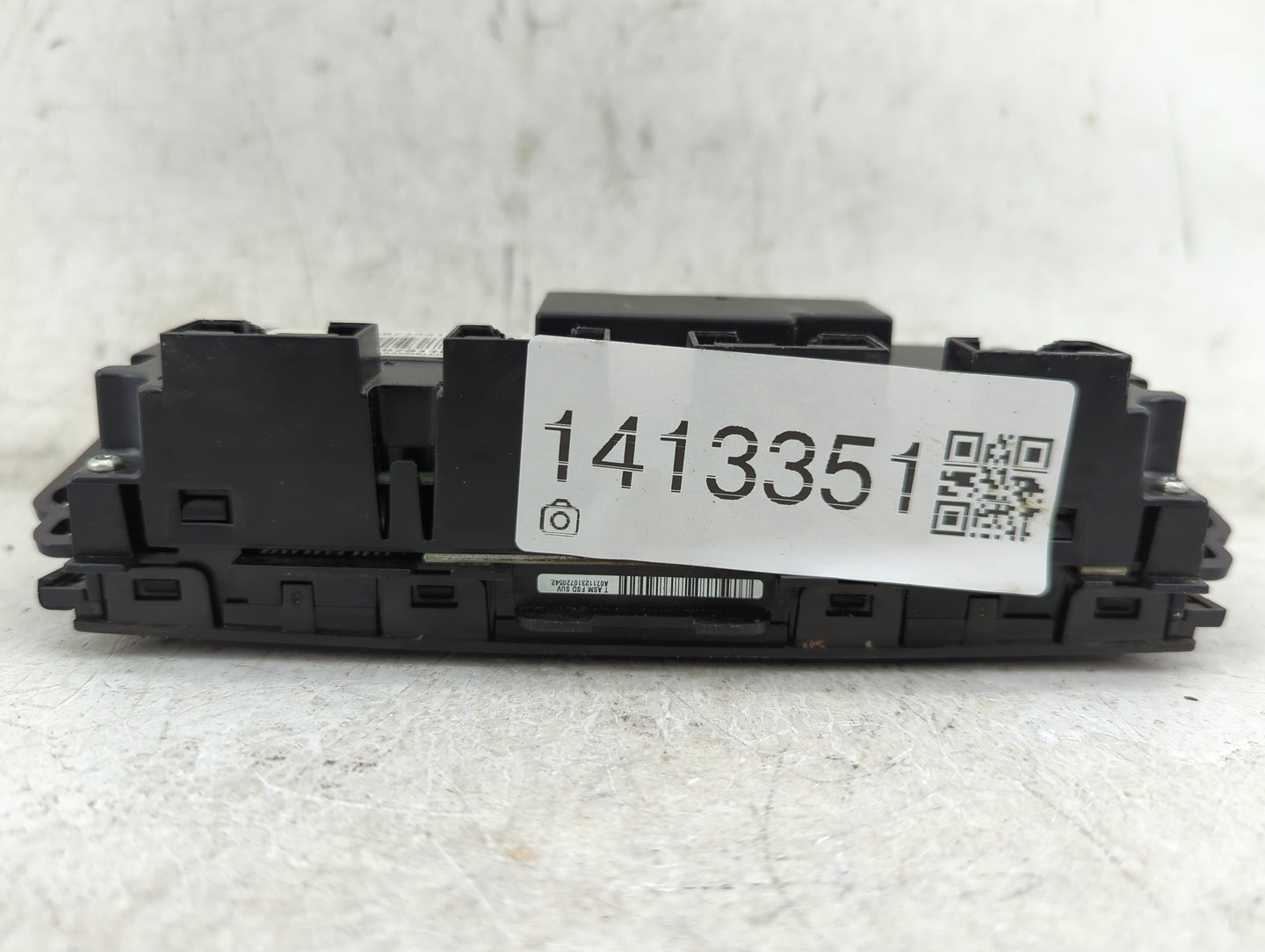 2007-2011 Gmc Yukon Climate Control Module Temperature AC/Heater Replacement P/N:25871341 Fits Fits 2007 2008 2009 2010 2011