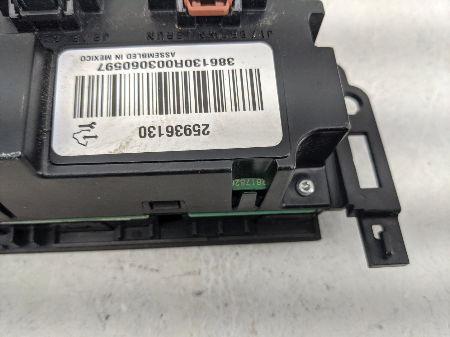 2007-2011 Gmc Yukon Climate Control Module Temperature AC/Heater Replacement P/N:25936130 38613OR003060597 Fits OEM Used Aut