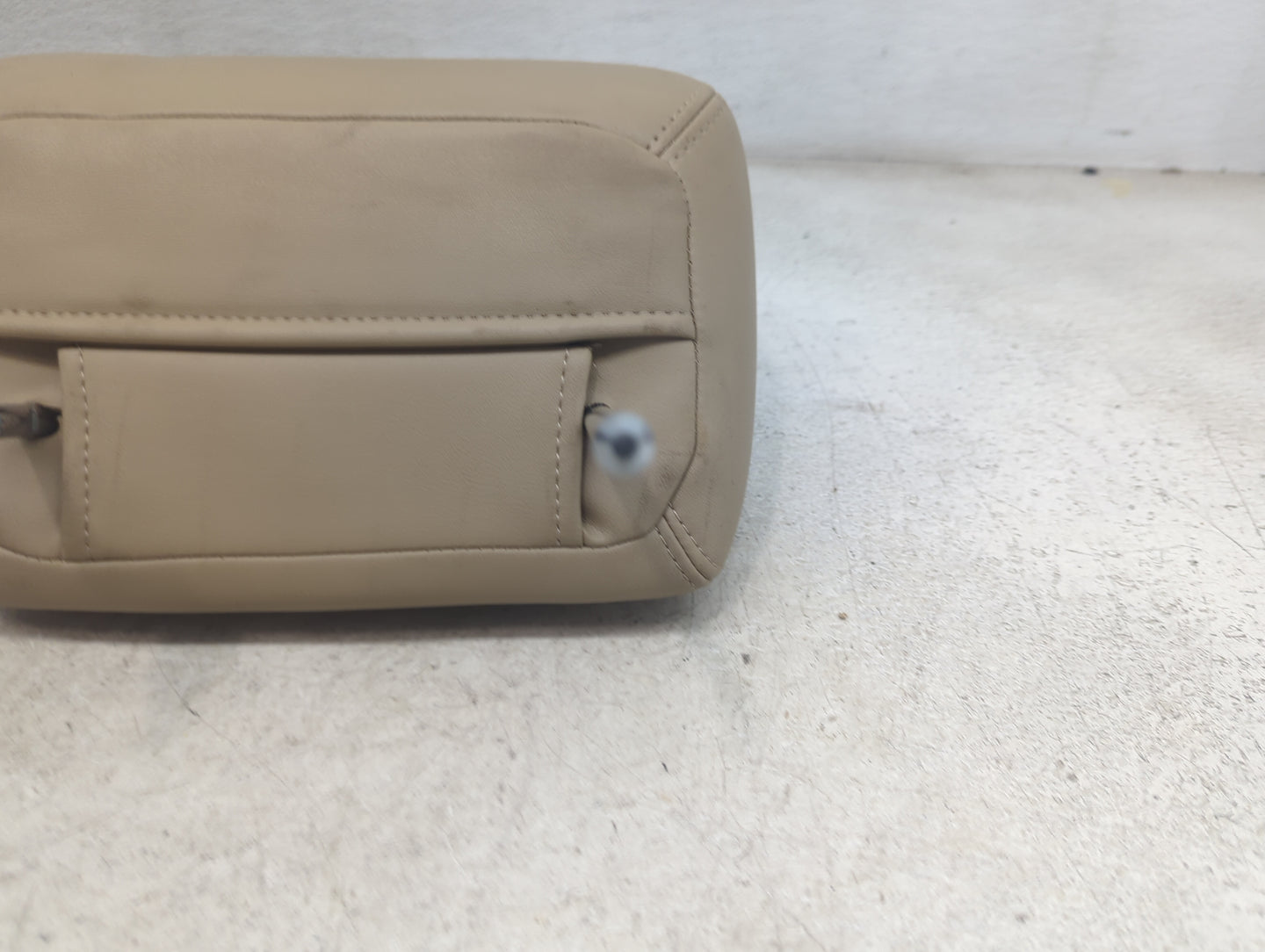 2011 Gmc Yukon Headrest Head Rest Front Driver Passenger Seat Fits OEM Used Auto Parts - Oemusedautoparts1.com