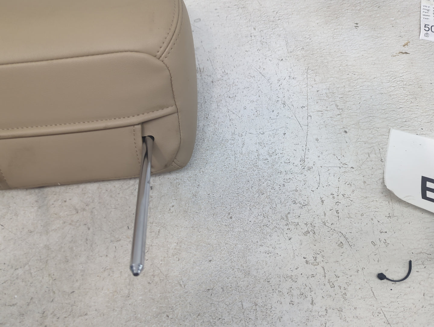 2011 Gmc Yukon Headrest Head Rest Front Passenger Seat Tan - Oemusedautoparts1.com