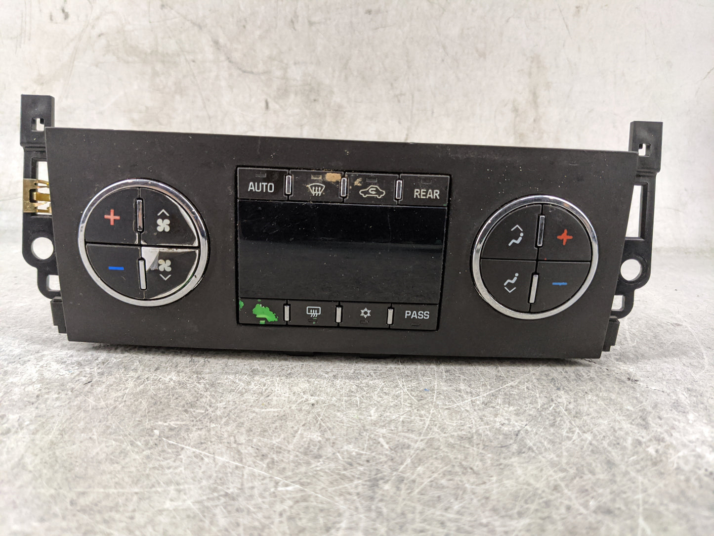 2007-2011 Gmc Yukon Climate Control Module Temperature AC/Heater Replacement P/N:25936130 386130R010250258 Fits OEM Used Aut