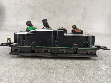 2007-2011 Gmc Yukon Climate Control Module Temperature AC/Heater Replacement P/N:25936130 386130R010250258 Fits OEM Used Auto Parts