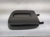 2011 Gmc Yukon Center Console Armrest Cover Lid P/N:L0197017AA01G13 Fits OEM Used Auto Parts - Oemusedautoparts1.com