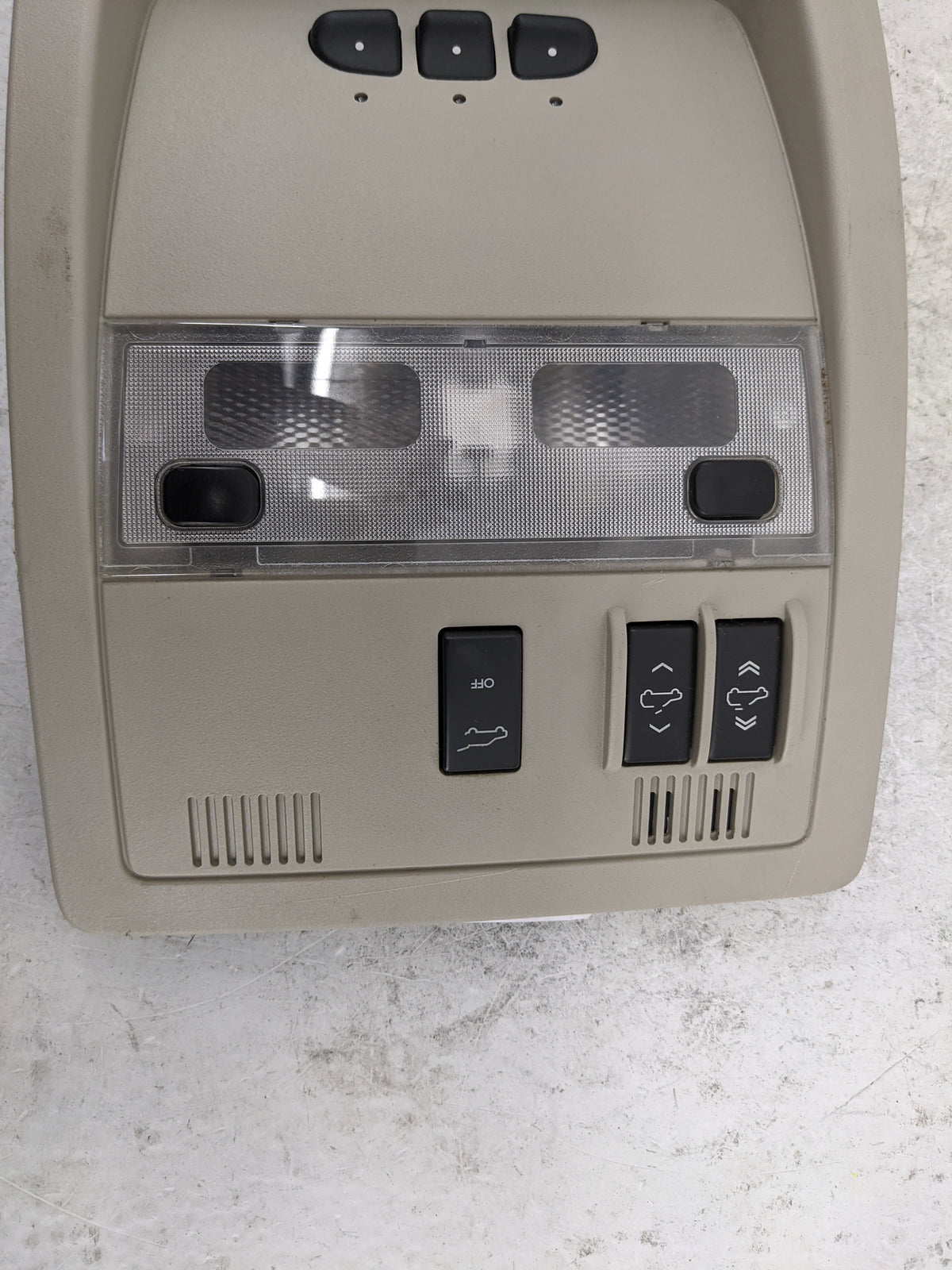 2011 Gmc Yukon Overhead Roof Console Tan - Oemusedautoparts1.com