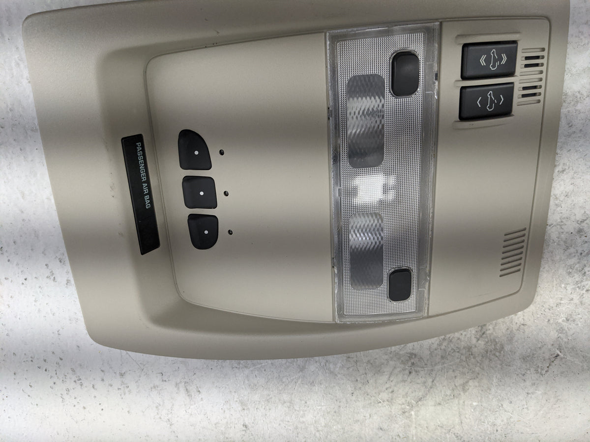 Gmc Yukon Overhead Roof Console Tan 1483160 - Oemusedautoparts1.com