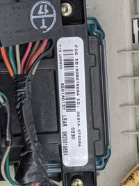 Gmc Yukon Overhead Roof Console Tan 1483160 - Oemusedautoparts1.com