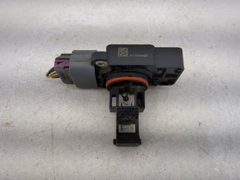compare product 2009-2014 Gmc Yukon Mass Air Flow Meter Maf 1486047