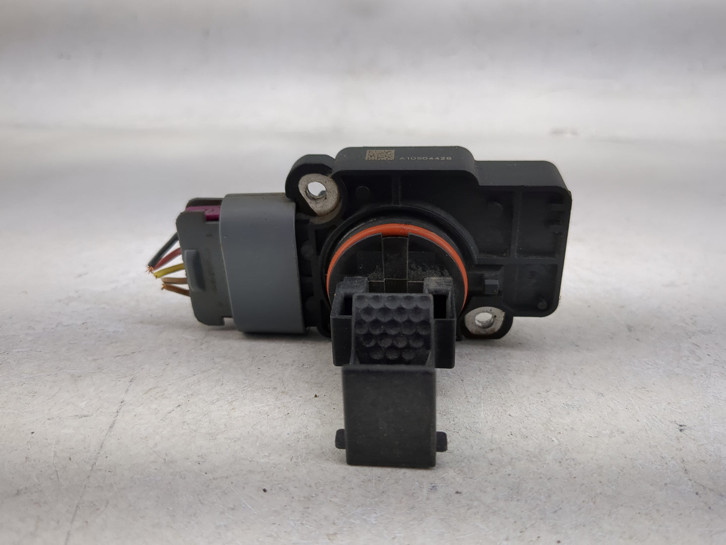 2009-2014 Gmc Yukon Mass Air Flow Meter Maf 1486047 - Oemusedautoparts1.com