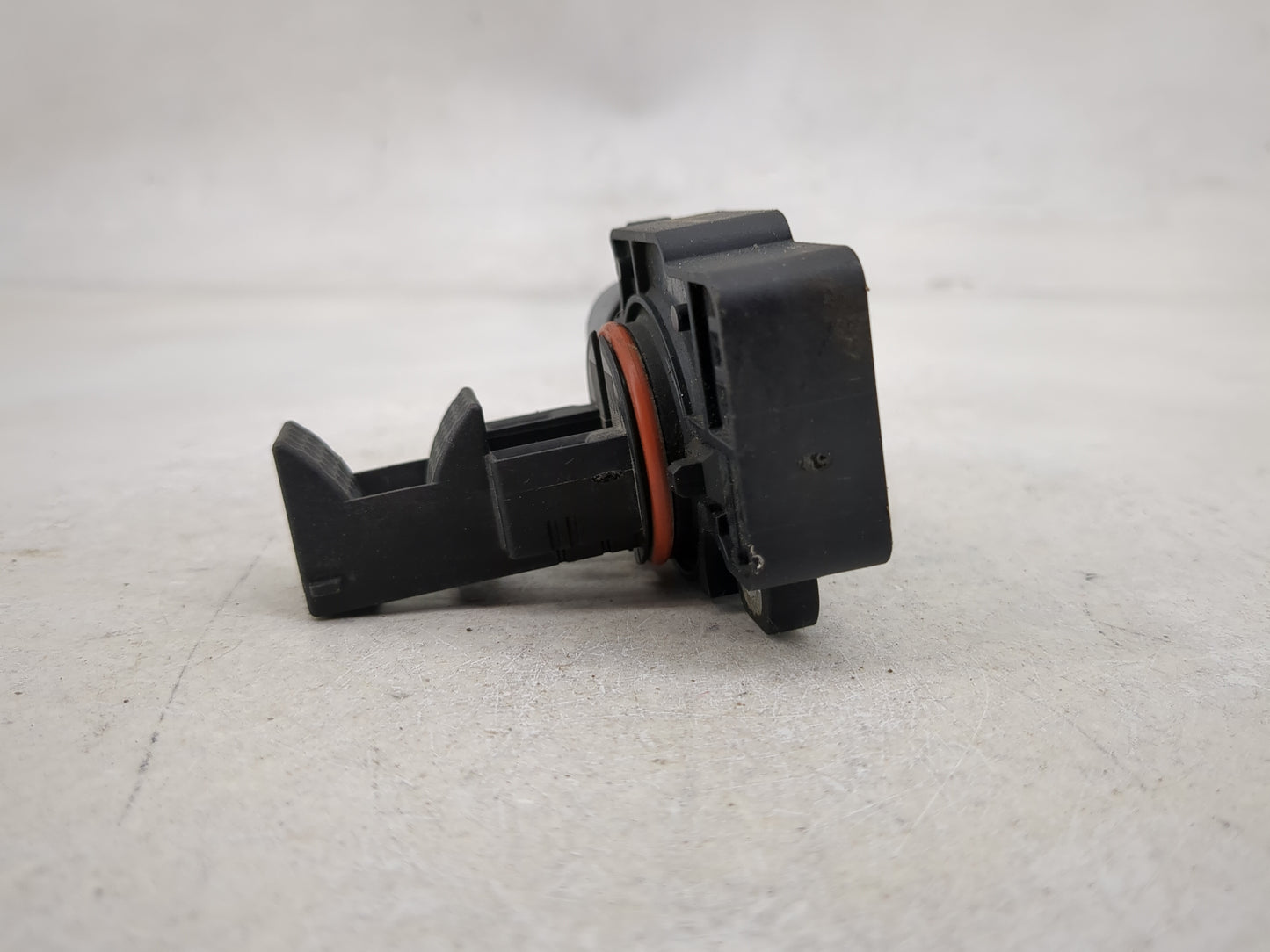 2009-2014 Gmc Yukon Mass Air Flow Meter Maf 1486047 - Oemusedautoparts1.com