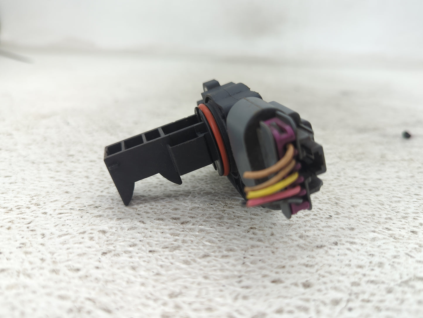 2009-2014 Gmc Yukon Mass Air Flow Meter Maf 1487863 - Oemusedautoparts1.com