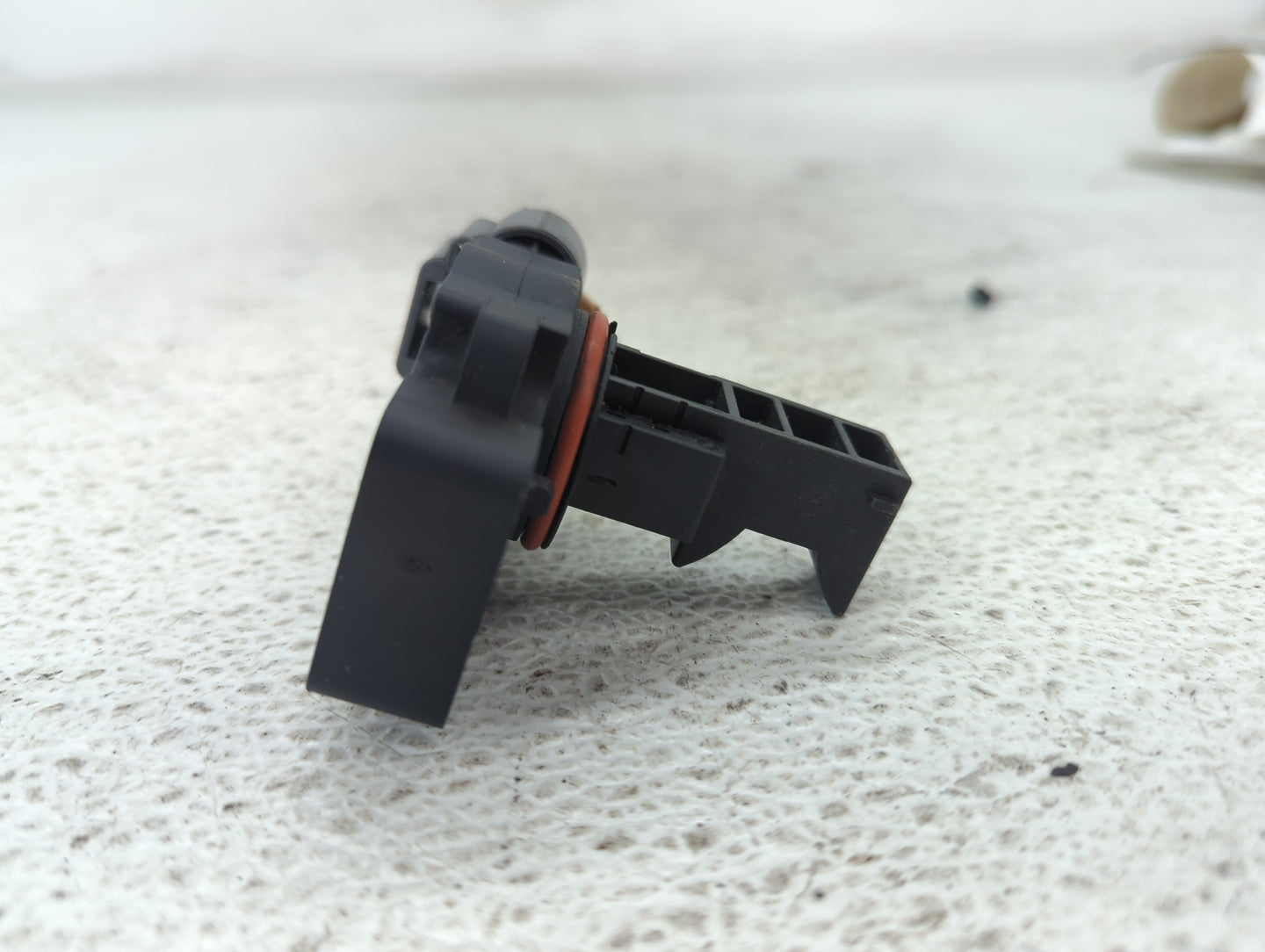 2009-2014 Gmc Yukon Mass Air Flow Meter Maf 1487863 - Oemusedautoparts1.com