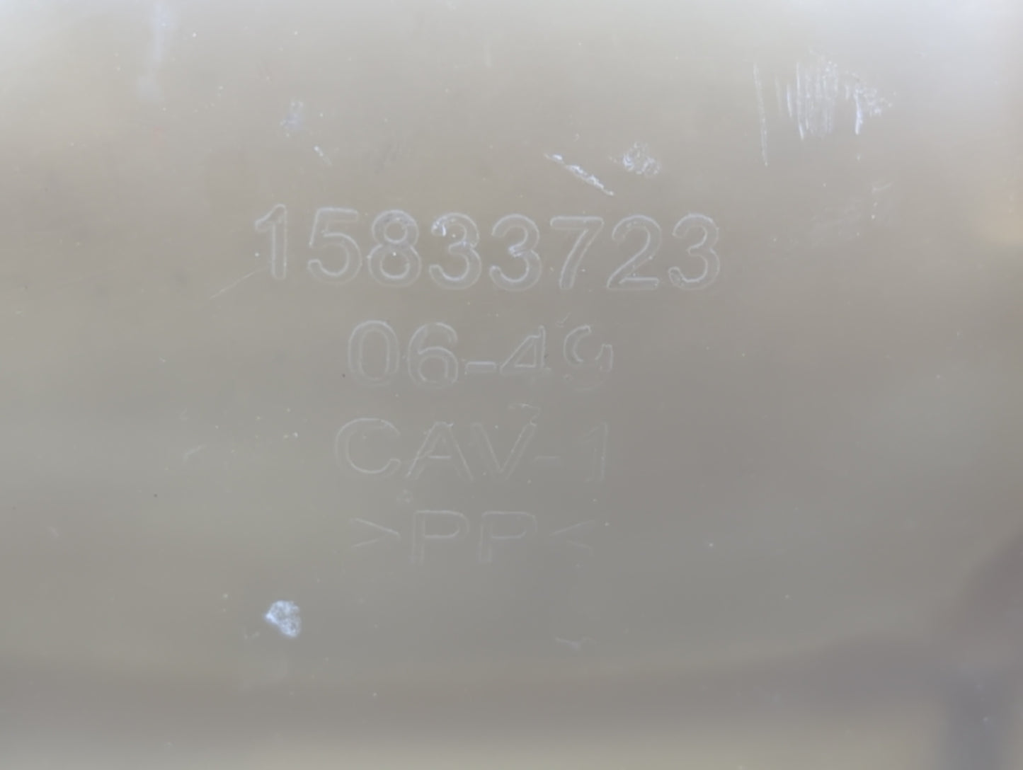 Gmc Yukon Radiator Coolant Overflow Expansion Tank Bottle - Oemusedautoparts1.com