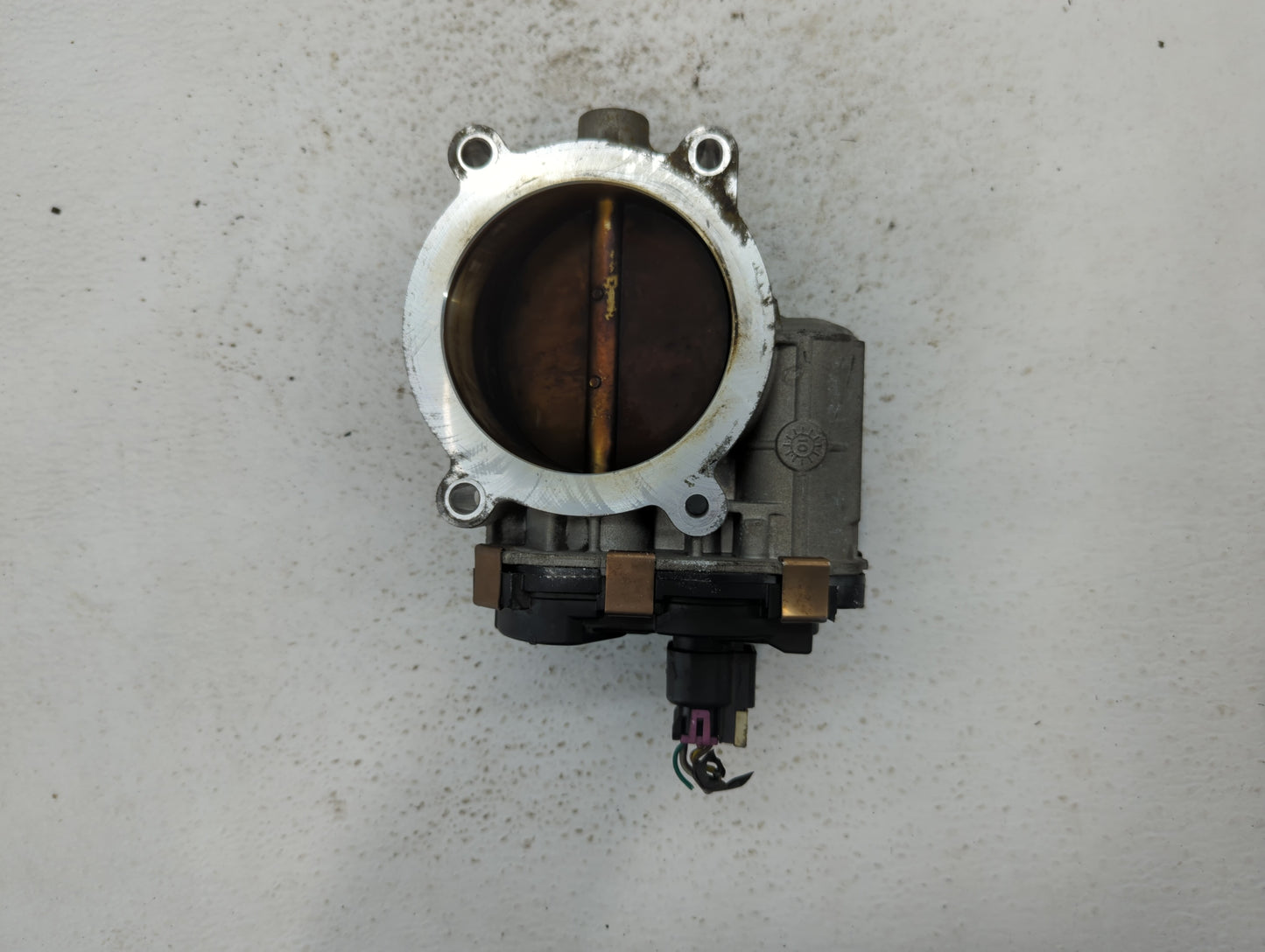 2009-2014 Gmc Yukon Throttle Body P/N:RME87-3C9992 Fits Fits 2009 2010 2011 2012 2013 2014 2015 OEM Used Auto Parts - Oemuse