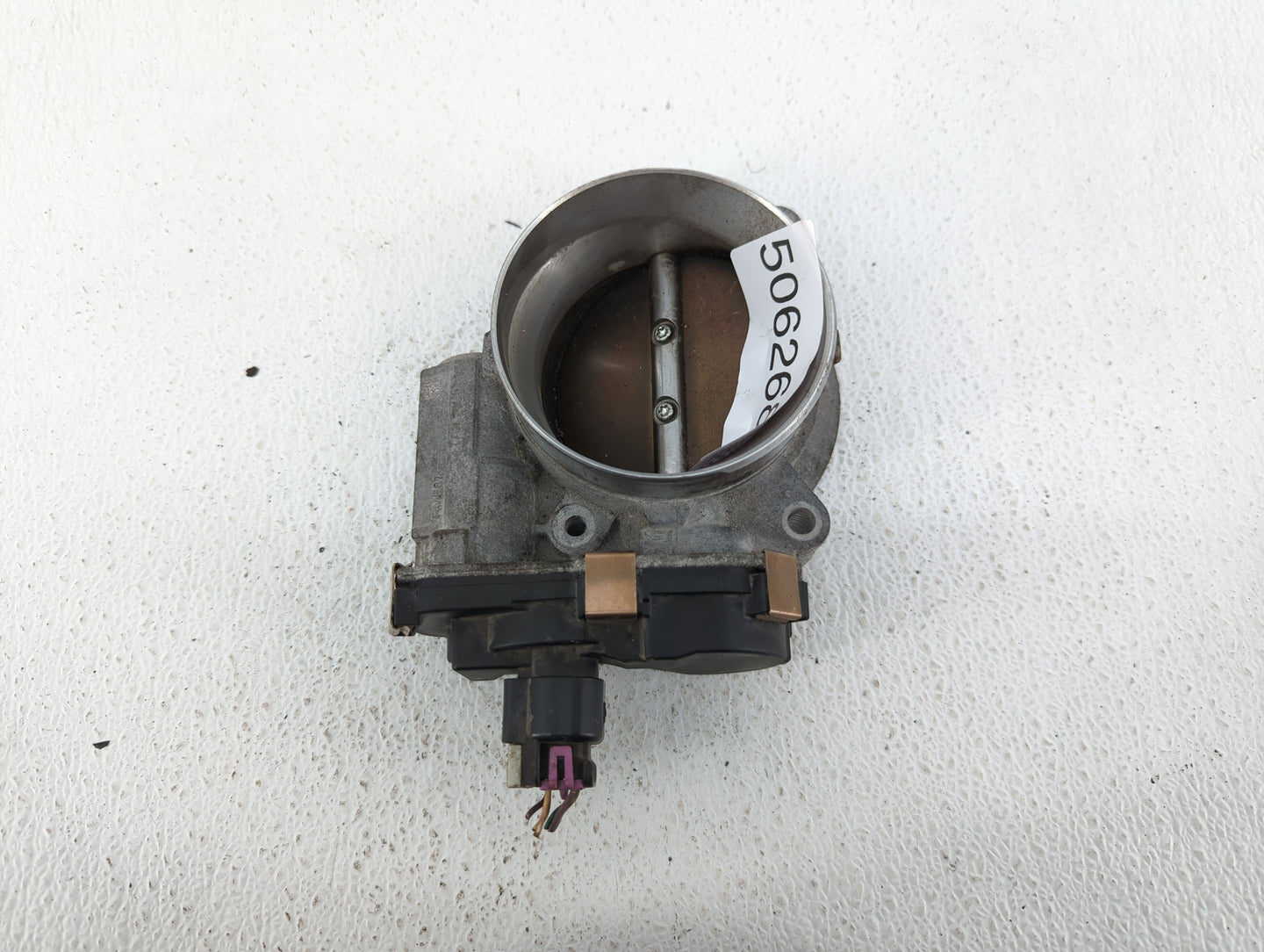 2009-2014 Gmc Yukon Throttle Body P/N:RME87-3C9992 Fits Fits 2009 2010 2011 2012 2013 2014 2015 OEM Used Auto Parts - Oemuse