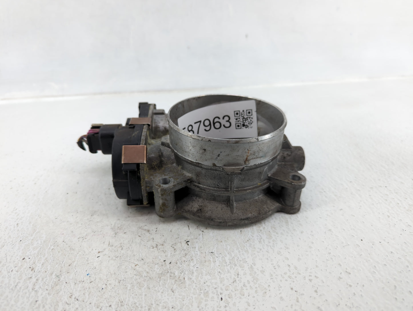 2009-2014 Gmc Yukon Throttle Body P/N:RME87-3C9992 Fits Fits 2009 2010 2011 2012 2013 2014 2015 OEM Used Auto Parts - Oemuse
