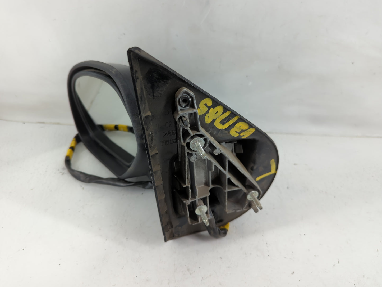 2009-2014 Gmc Yukon Xl Driver Side View Mirror - Left Door Mirror OEM Used - Oemusedautoparts1.com