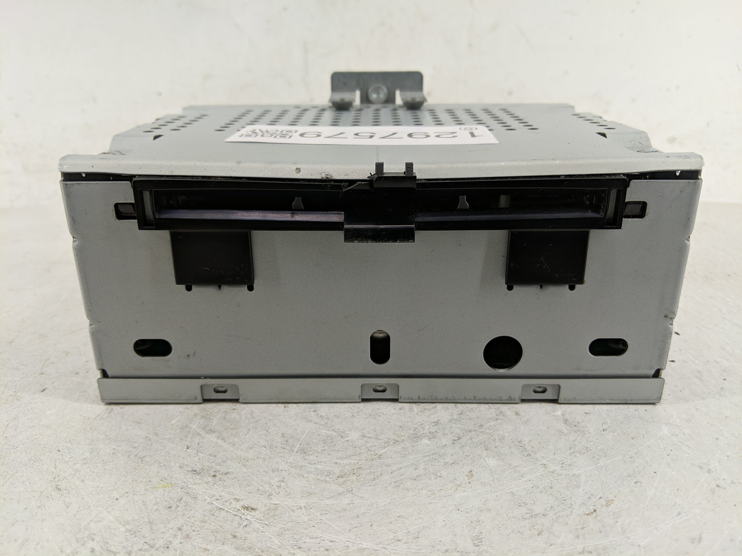 2011 Gmc Yukon Xl Radio AM FM Cd Player Receiver Replacement P/N:FL1T-19C107-CC Fits OEM Used Auto Parts - Oemusedautoparts1