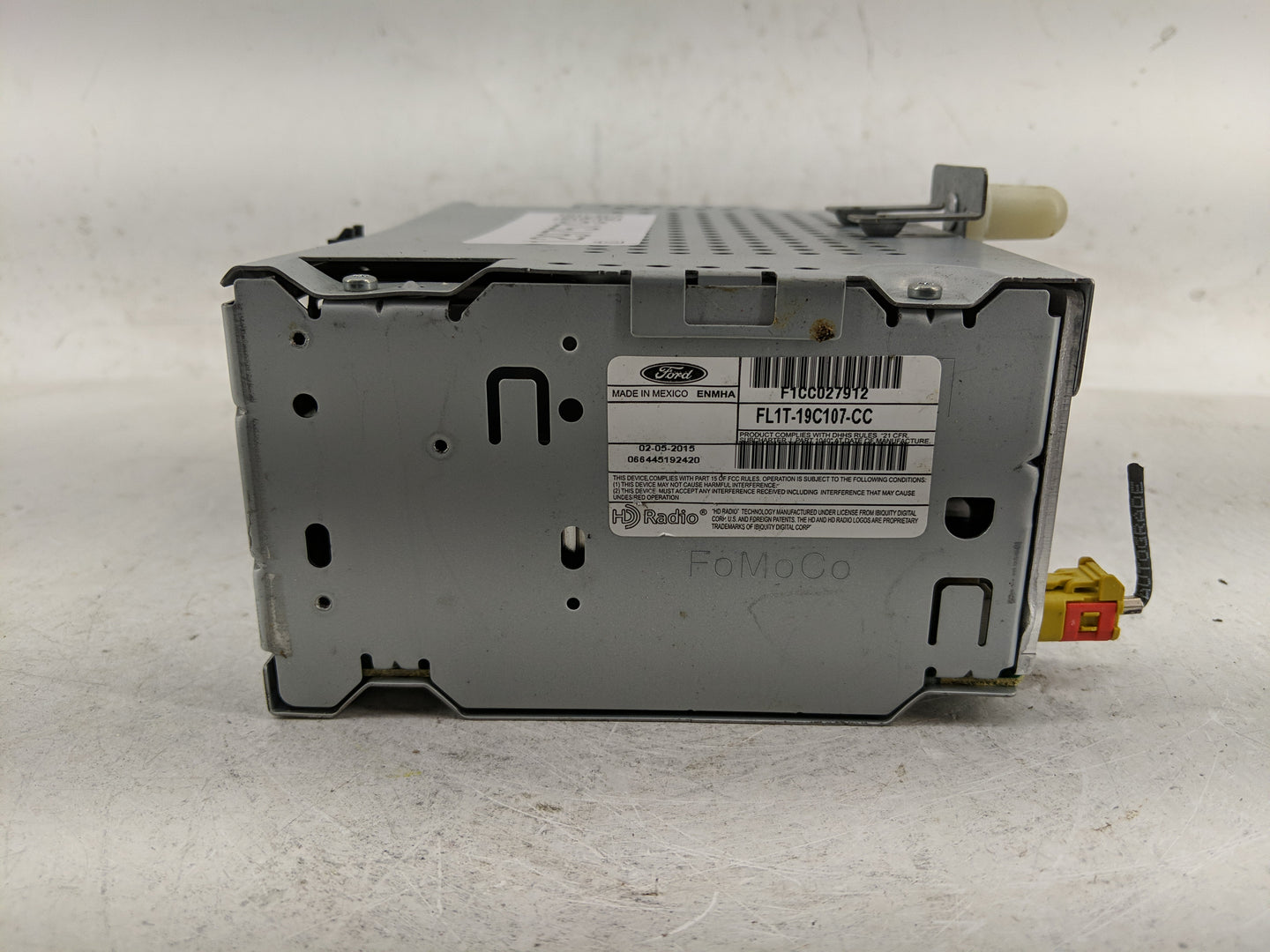 2011 Gmc Yukon Xl Radio AM FM Cd Player Receiver Replacement P/N:FL1T-19C107-CC Fits OEM Used Auto Parts - Oemusedautoparts1