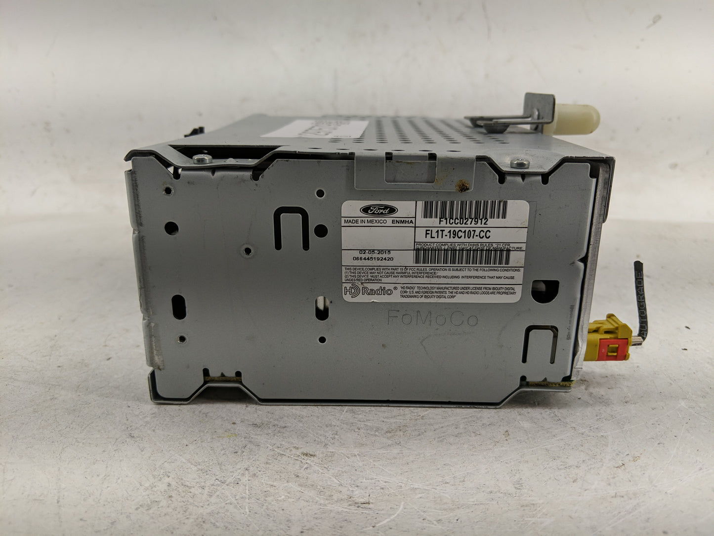 2011 Gmc Yukon Xl Radio AM FM Cd Player Receiver Replacement P/N:FL1T-19C107-CC Fits OEM Used Auto Parts - Oemusedautoparts1