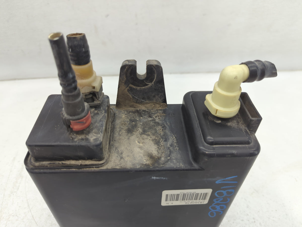 2011 Gmc Yukon Xl Fuel Vapor Charcoal Canister - Oemusedautoparts1.com