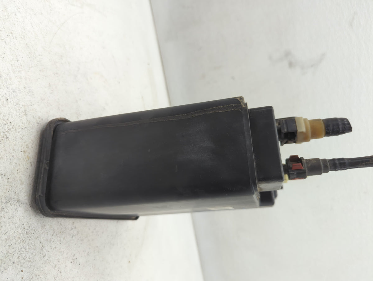 2011 Gmc Yukon Xl Fuel Vapor Charcoal Canister - Oemusedautoparts1.com