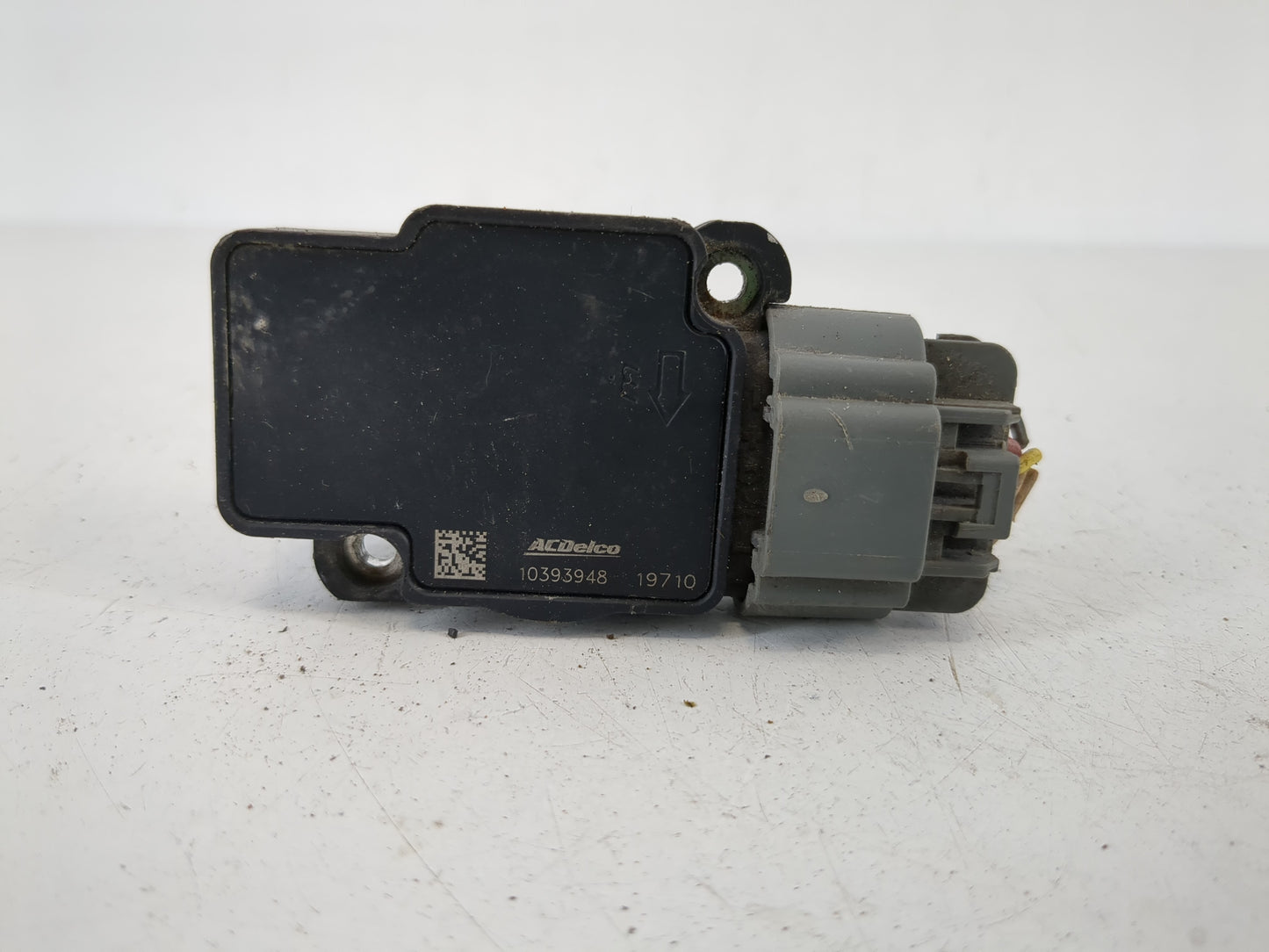 2009-2014 Gmc Yukon Xl 1500 Mass Air Flow Meter Maf - Oemusedautoparts1.com