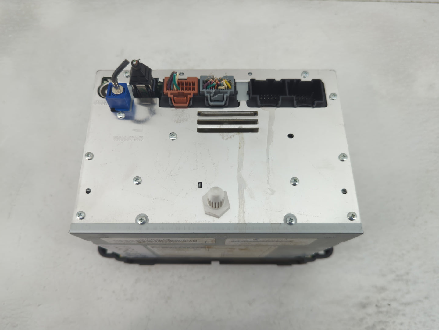 2011 Gmc Yukon Xl 1500 Radio AM FM Cd Player Receiver Replacement P/N:20883054 Fits OEM Used Auto Parts - Oemusedautoparts1.