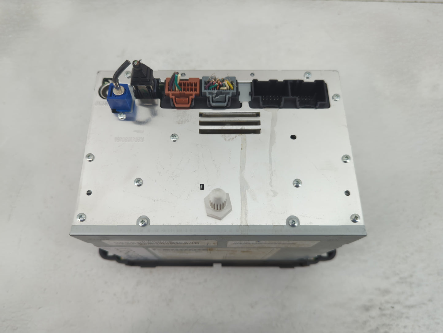 2011 Gmc Yukon Xl 1500 Radio AM FM Cd Player Receiver Replacement P/N:20883054 Fits OEM Used Auto Parts - Oemusedautoparts1.