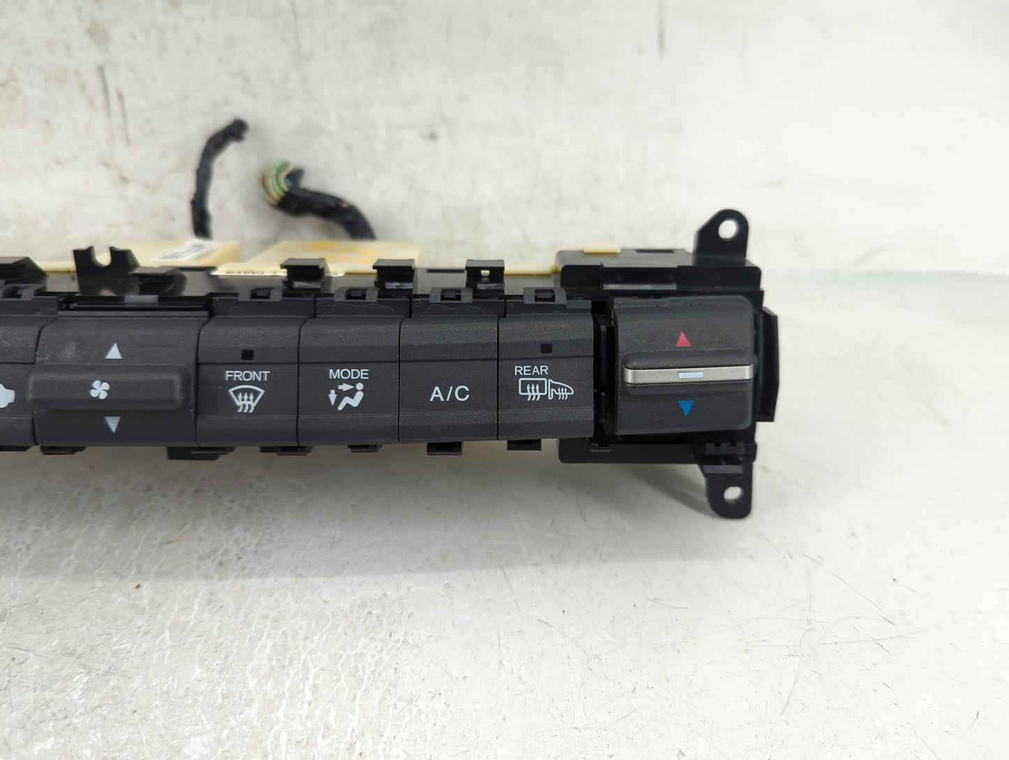 2008-2012 Honda Accord Climate Control Module Temperature AC/Heater Replacement P/N:79600TA0L030M1 Fits OEM Used Auto Parts 